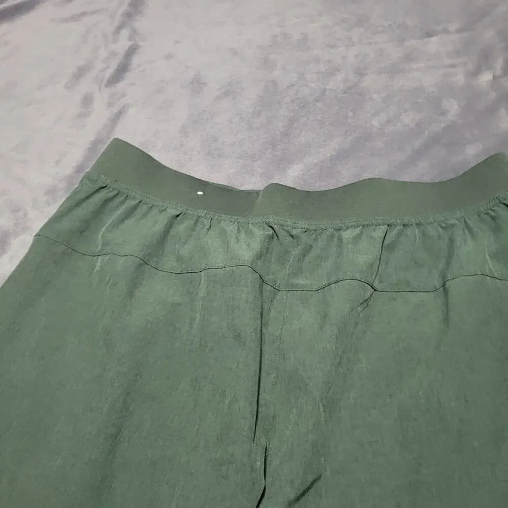Perry Ellis Sport Shorts Men Large Green 50 UPF Comfort Stretch Athletic Pull On
